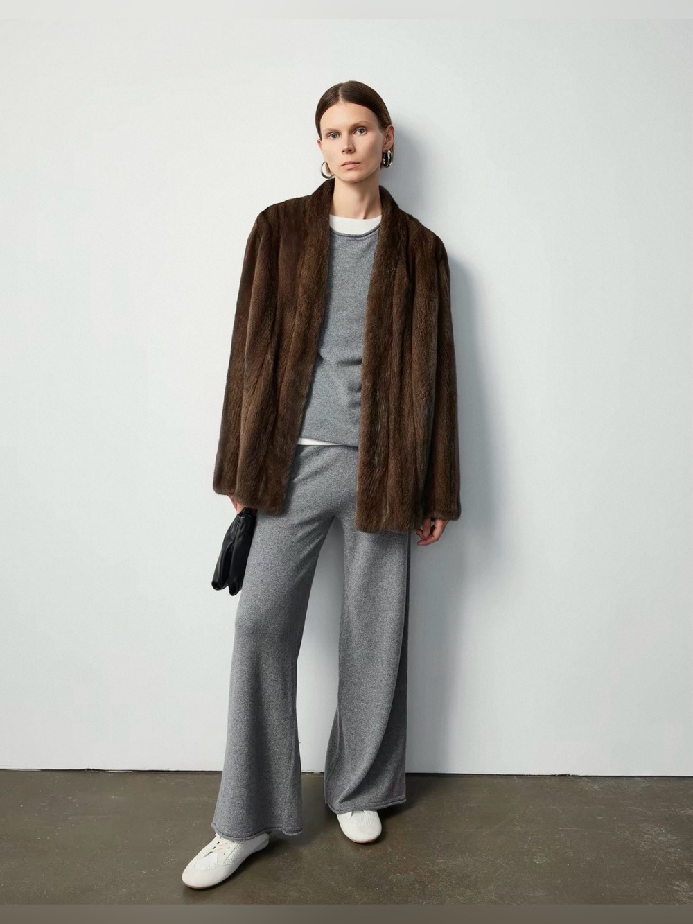 Brown/Coffee Sagafur Mink coat jacket with Relaxed Fit